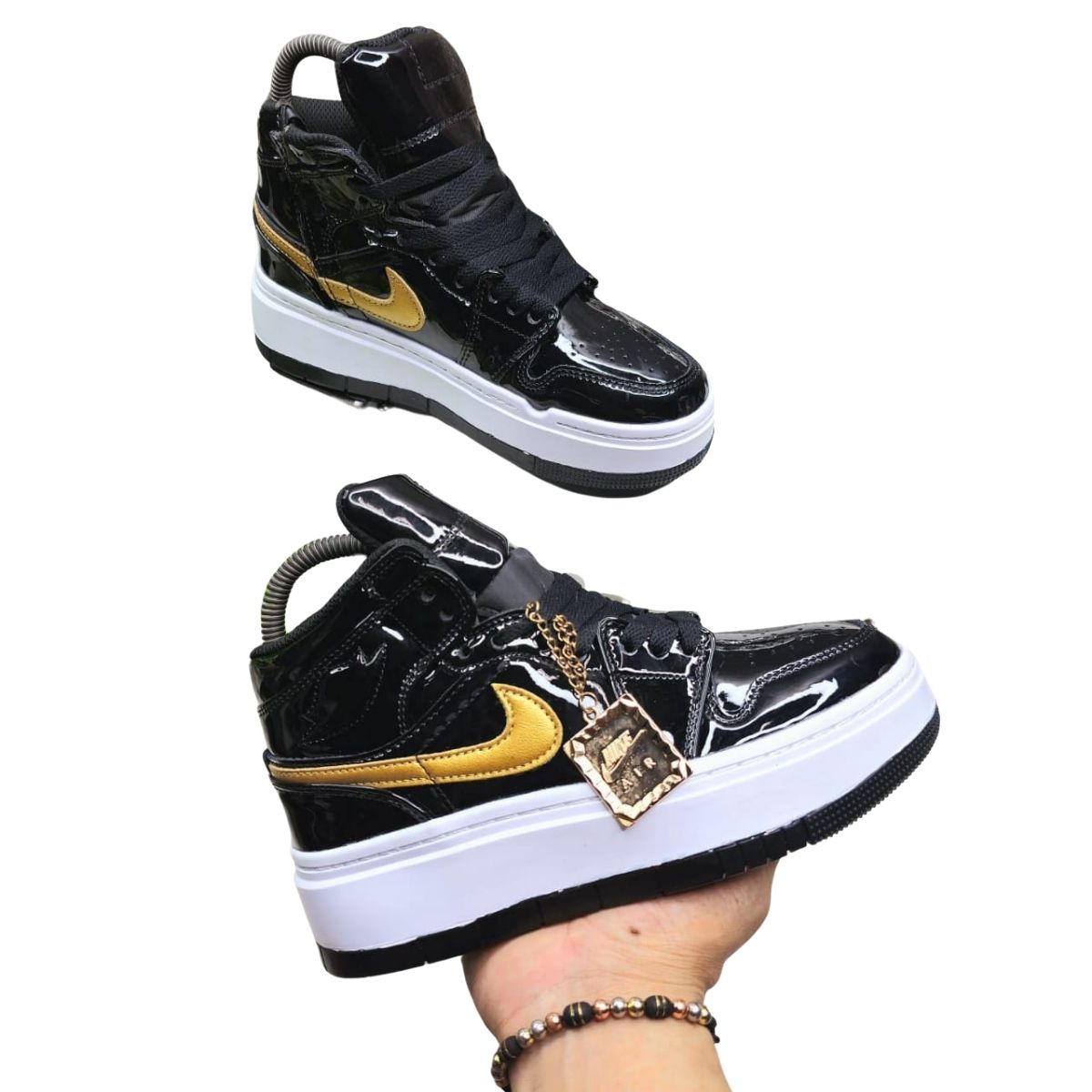 Comprar Nike Air Jordan 1 Elevate High Zapatillas Mujer: Estilo y Comodidad en 2025 Si estás buscando las Nike Air Jordan 1 Elevate High Zapatillas Mujer, has llegado al lugar correcto. En Onlineshoppingcenterg encontrarás la mejor selección de este modelo icónico, perfecto para combinar estilo urbano y comodidad en tu día a día. A continuación, te contamos todo lo que necesitas saber sobre estas zapatillas y por qué son una excelente opción para ti.  ¿Por qué elegir las Nike Air Jordan 1 Elevate High Zapatillas Mujer? Las Nike Air Jordan 1 Elevate High Zapatillas Mujer son un clásico moderno que combina diseño atemporal con tecnología innovadora. Este modelo, pensado especialmente para mujeres, ofrece un ajuste perfecto y una sensación de comodidad que te acompañará en cada paso.    Características principales Diseño elevado: El talón elevado añade un toque moderno y sofisticado.  Materiales de alta calidad: Duraderos y resistentes para un uso diario.  Variedad de colores: Disponibles en tonos como blanco, negro, rojo, azul, verde, gris, rosa y amarillo.  Estilo versátil: Perfectas para looks urbanos, deportivos o casuales.  Comprar Nike Air Jordan 1 Elevate High Zapatillas Mujer en 2025 En Onlineshoppingcenterg tenemos las Nike Air Jordan 1 Elevate High Zapatillas Mujer en las tallas y colores que buscas. Además, ofrecemos ofertas exclusivas y envíos rápidos para que puedas disfrutar de tus zapatillas lo antes posible.  ¿Qué talla elegir? Las Nike Air Jordan 1 Elevate High Zapatillas Mujer están disponibles en una amplia gama de tallas. Te recomendamos consultar nuestra guía de tallas para asegurarte de elegir la que mejor se adapte a ti.  Ofertas y rebajas Si buscas las Nike Air Jordan 1 Elevate High Zapatillas Mujer al mejor precio, no te pierdas nuestras promociones y descuentos especiales. En Onlineshoppingcenterg encontrarás opciones económicas sin sacrificar calidad.  Nike Air Jordan 1 Elevate High Zapatillas Mujer: Tendencias 2025 Este modelo sigue siendo una de las opciones más populares en 2025, gracias a su diseño atemporal y su versatilidad. Ya sea para un look deportivo o urbano, las Nike Air Jordan 1 Elevate High Zapatillas Mujer son la elección perfecta para mujeres que buscan estilo y comodidad.  ¿Dónde comprar? En Onlineshoppingcenterg puedes comprar tus Nike Air Jordan 1 Elevate High Zapatillas Mujer de forma segura y rápida. Nuestra plataforma online está diseñada para ofrecerte una experiencia de compra sencilla y satisfactoria.  Compra la tuya: No esperes más y consigue tus Nike Air Jordan 1 Elevate High Zapatillas Mujer hoy mismo. ¡Visita Onlineshoppingcenterg y descubre por qué somos la mejor opción para comprar zapatillas de tendencia en 2025!
